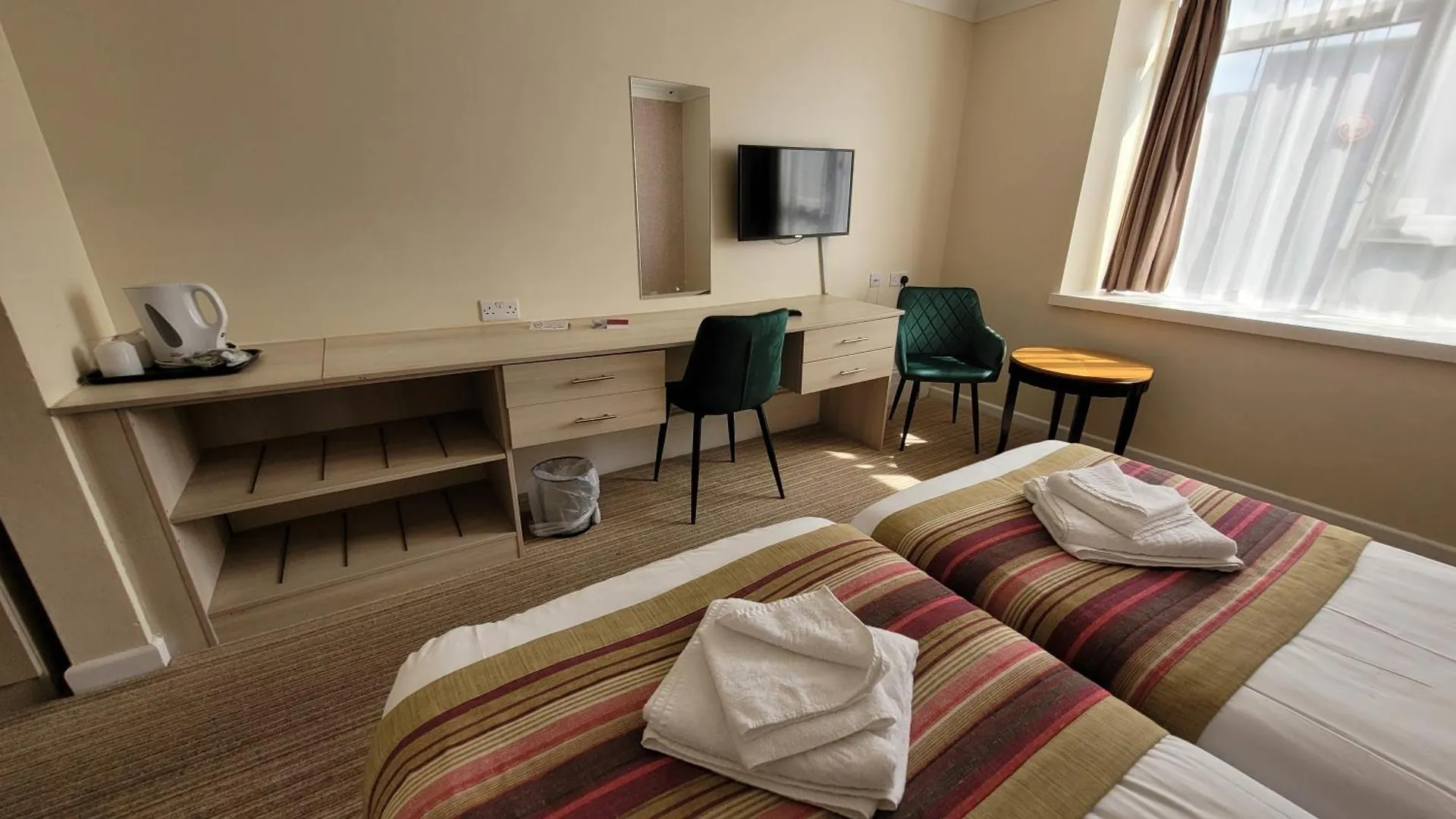 Heathlands Hotel Bournemouth 3*,